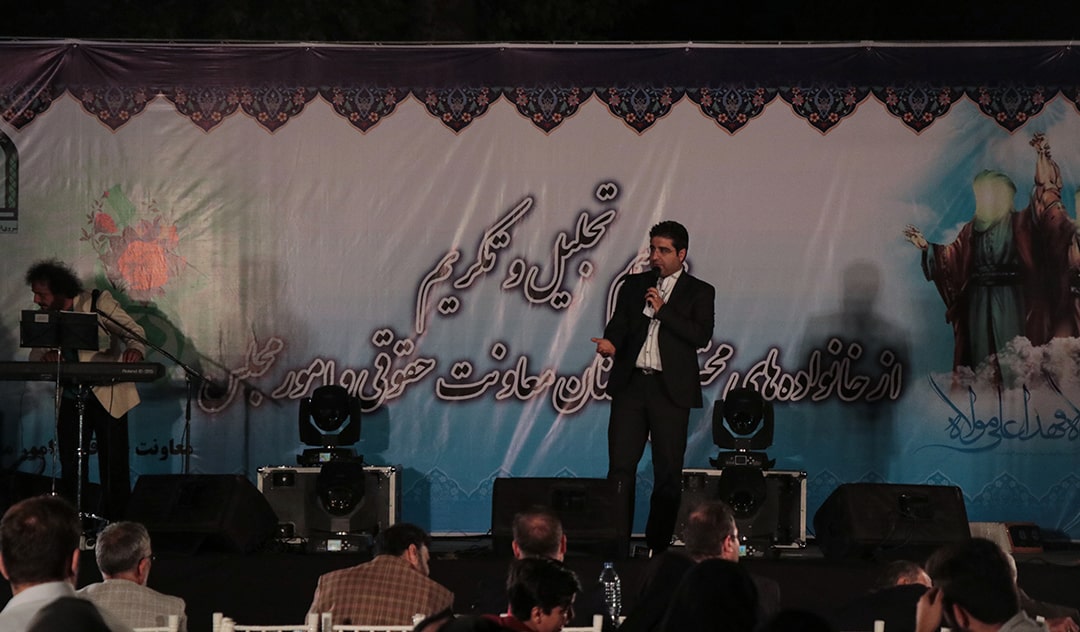 اجرای احمد اکبرنژاد