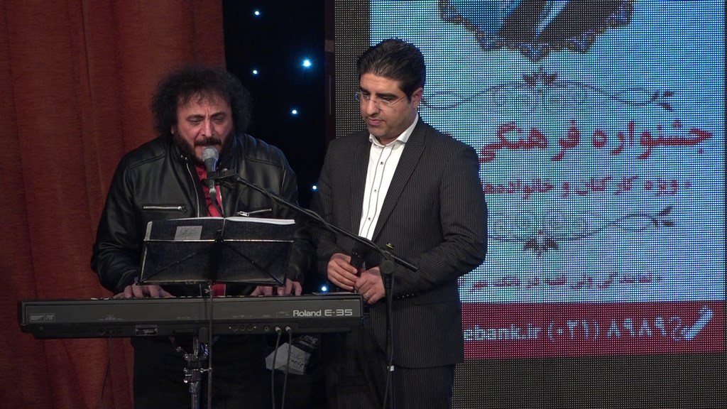 اجرای احمد اکبرنژاد و نوازندگی آقای پیرزاد